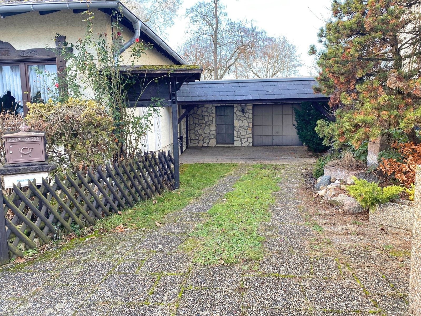 Freistehender Bungalow mit Potenzial!